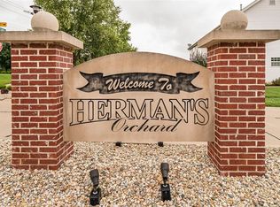 1296 Hermans Orchard Dr, Florissant, MO 63034