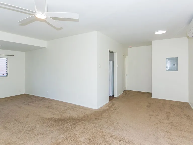 4715B Kahala Ave — Photo 7