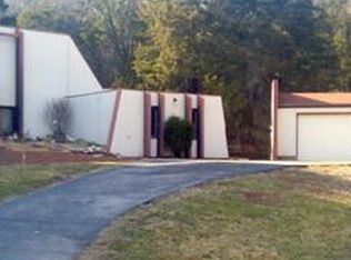 2709 Wild Valley Dr, High Ridge, MO 63049