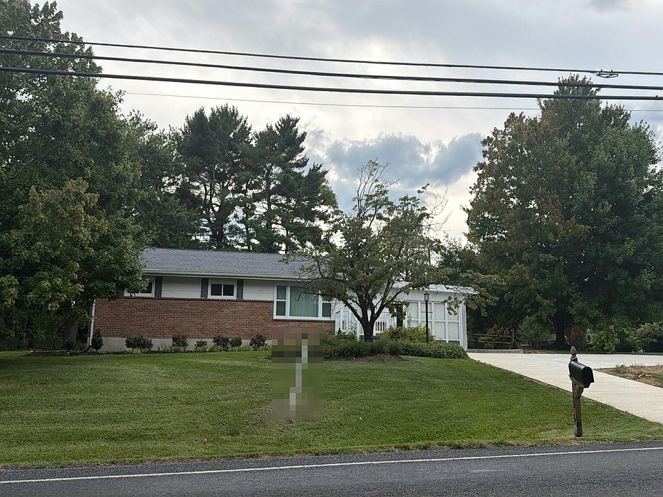 1st image of 1135 Lambs Gap Rd