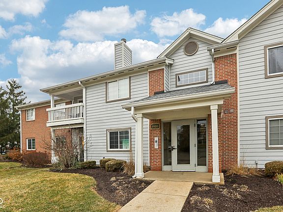 2nd image of 8120 Glenwillow Ln Unit 101