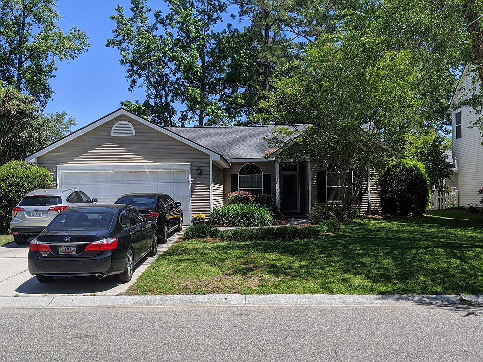 Easy to maintain yard and plenty of parking in driveway