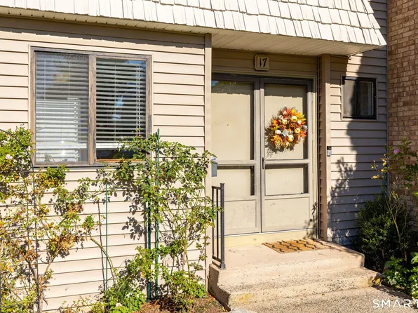 17 Briar Court #17, Cromwell, CT 06416