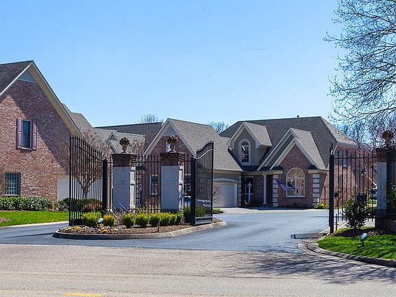 2nd image of 1140 Highgrove Garden Way #25