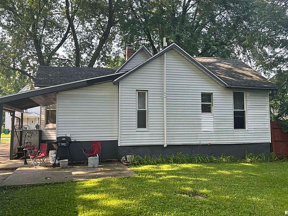 4th image of 849 E Berrien St