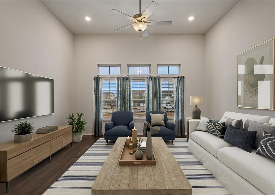1st image of 305 Bolivar Way #101