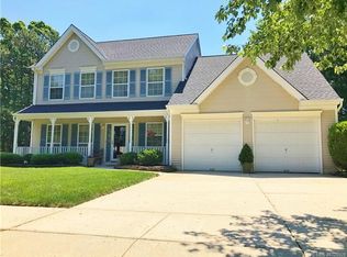 28 Hickory Cir, Barnegat, NJ 08005