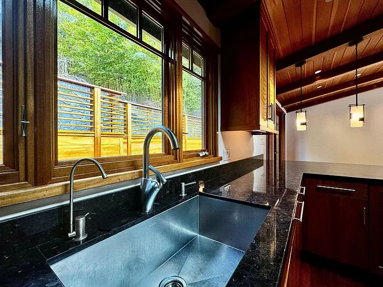 60 Frances Ave — Photo 25