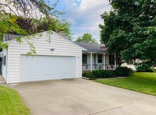 2994 Continental Dr, Bay City, MI