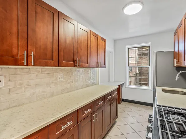 5134 30th Avenue #5K, Woodside, NY 11377