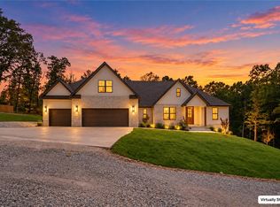 28 Kent Ln, Bella Vista, AR 72714