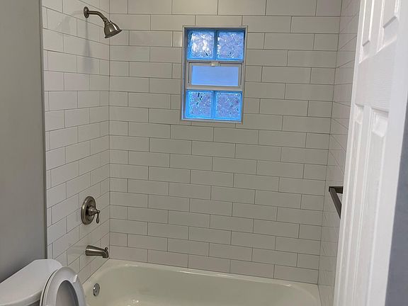 4th image of 4154 Allendale Dr APT 2