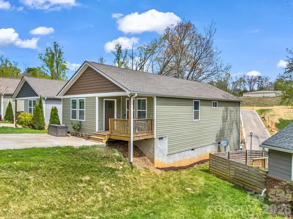 9 Shadowlawn Dr, Asheville, NC 28806