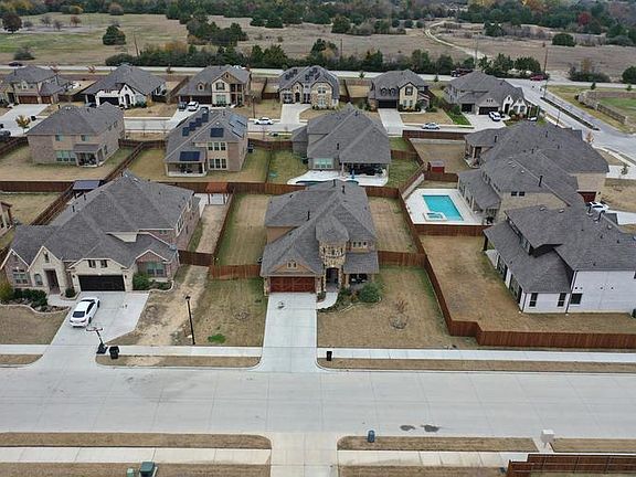 3rd image of 1009 Vista Ln