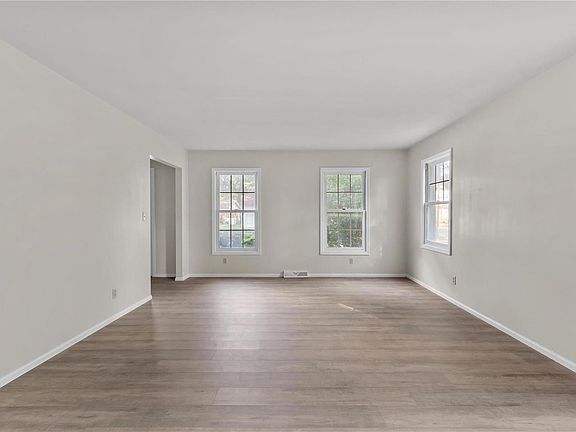 5th image of 3317 Harvard Pl