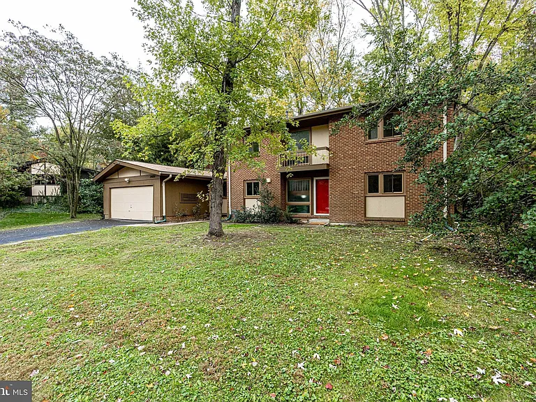 3409 Wessynton Way — Photo 4