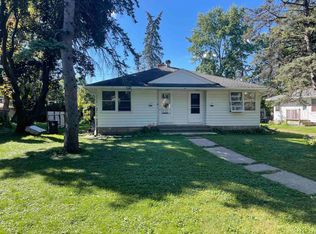 525 Desnoyer Ave, Saint Paul, MN 55104