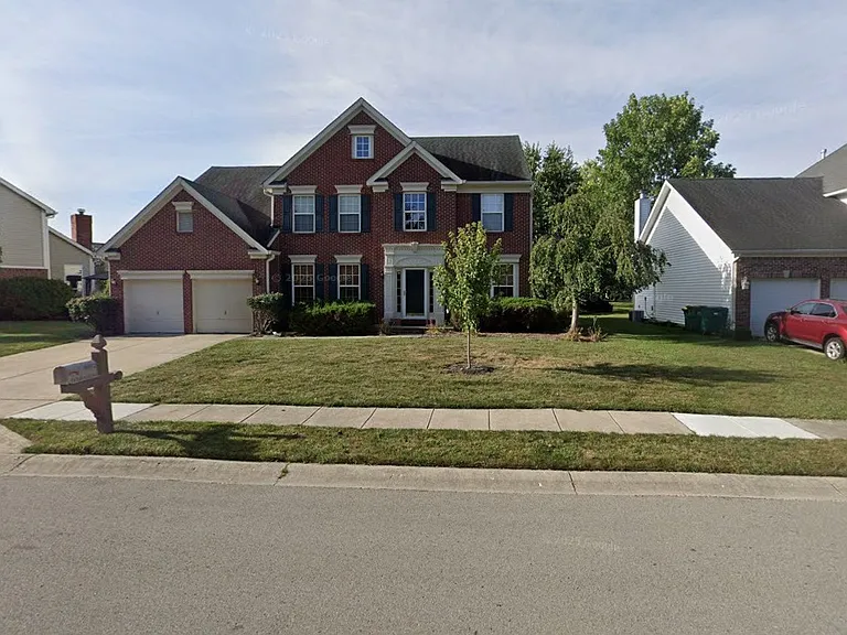9972 Parkshore Dr — Photo 2