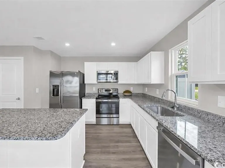 399 Myrtle Meadows Dr — Photo 5
