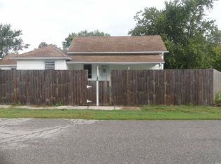 300 W Hubert St, Sweetser, IN 46987