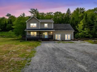 54 Tina Ct, Halifax, NS B3E 1G6