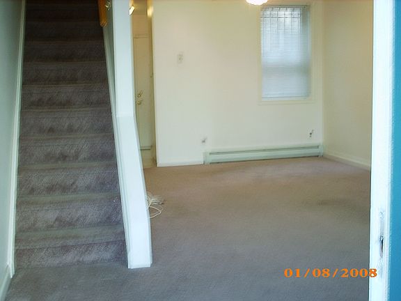 Open Living Room with Dining Nook!