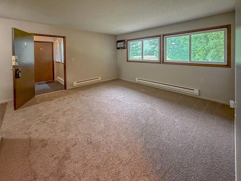 408 E Dawn St — Photo 23