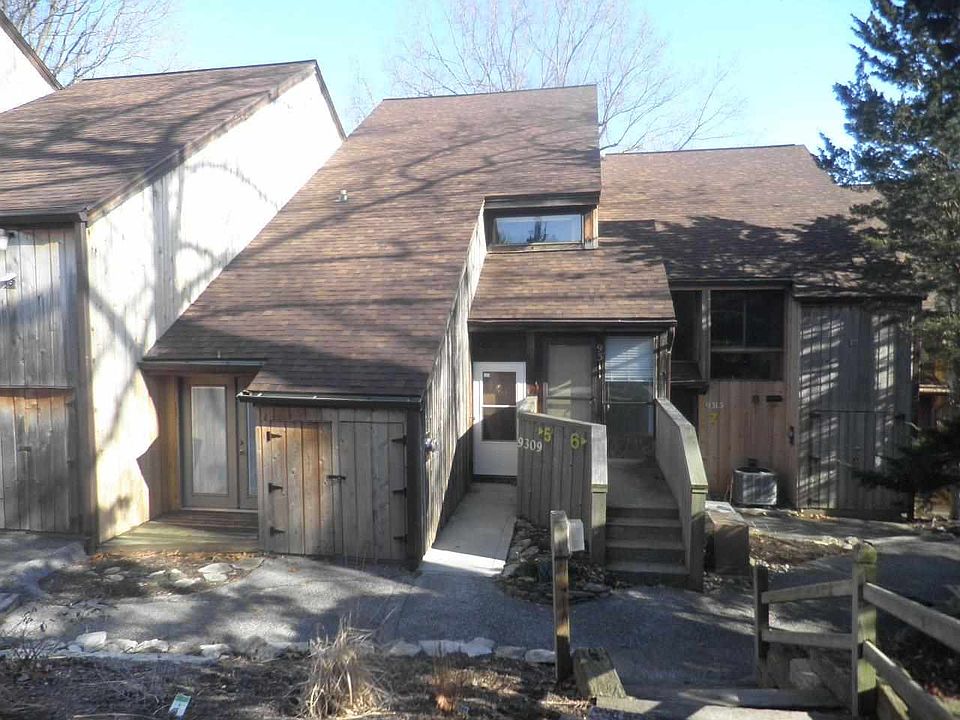 1st image of 9309 S Pointe Lasalles Dr