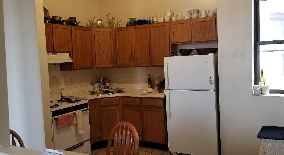 2nd image of 405 Summit Ave APT 4C