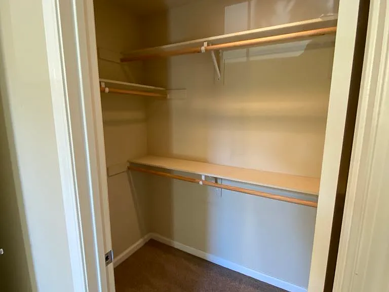 586 River Oaks Dr — Photo 10