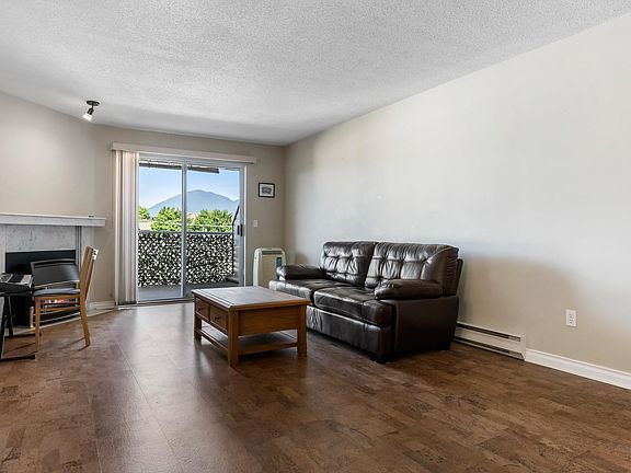 5th image of 8985 Mary St #312