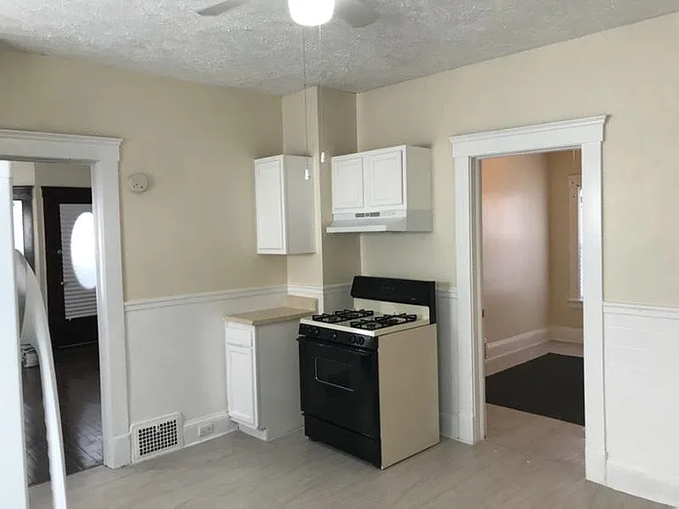 1605 Lakewood Ave #1 — Photo 4