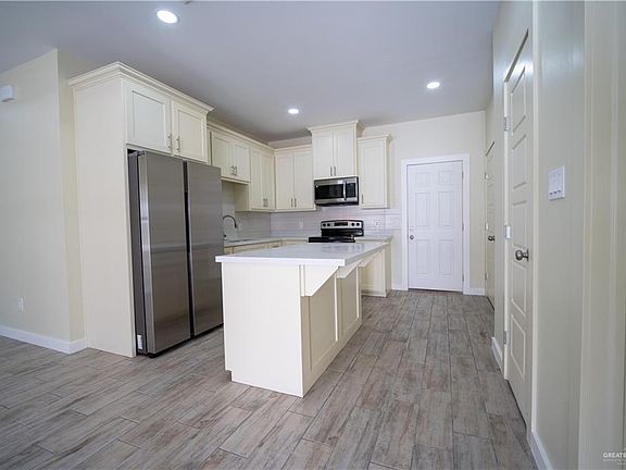 4th image of 3086 Briggs Rd #B