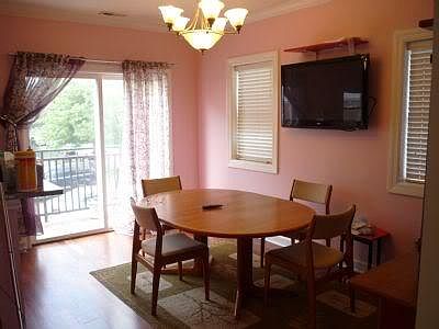 5th image of 4879 N Winthrop Ave #1