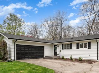 190 E Oak Hill Rd, Porter, IN 46304