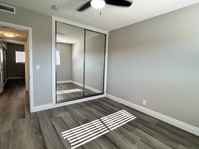 Palm View Apartments in Azusa — Photo 15