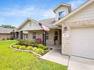 1411 N Jefferson St, Bowie, TX 76230