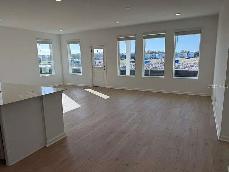 5153 Natalia Dr — Photo 4