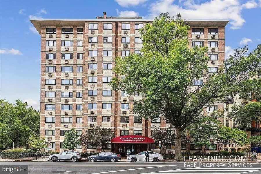 Studio, 370 sqft, $1,725 — Photo 1
