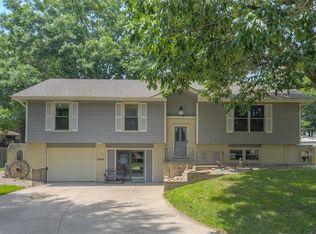 2002 W Norma Ct, Excelsior Springs, MO 64024