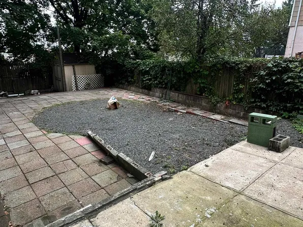 87 Terrace Avenue image 12 of 15