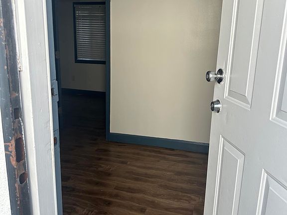 5th image of 1032 W 95th St #5/8
