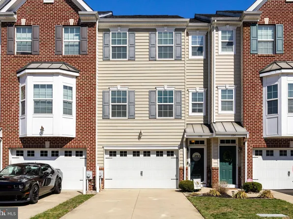 106 Winterberry Way, Woodbury, NJ 08096