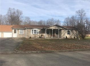 659 Brownhome Rd, New Castle, PA 16101