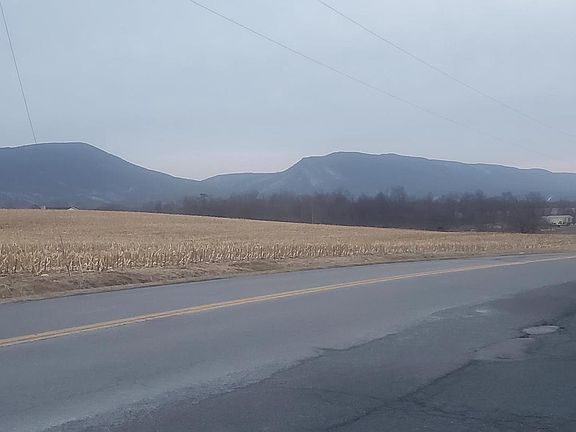 4th image of 1292 Ox Rd