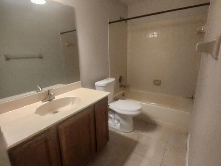 2824 Coleman Ct W — Photo 9