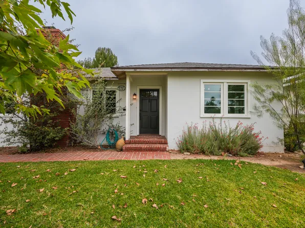1215 Meadowbrook Rd, Altadena, CA 91001
