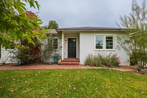 1215 Meadowbrook Rd Photo 1