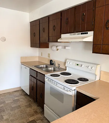 2 bed, 820 sqft, $1,100 — Photo 1