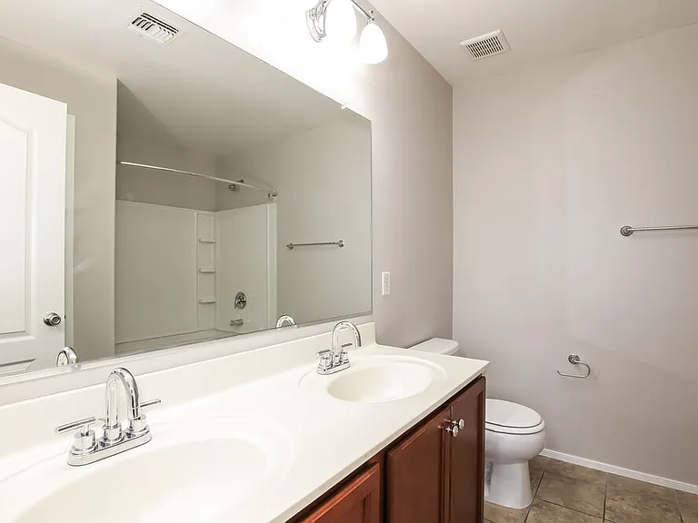 17058 N 184th Ln — Photo 12
